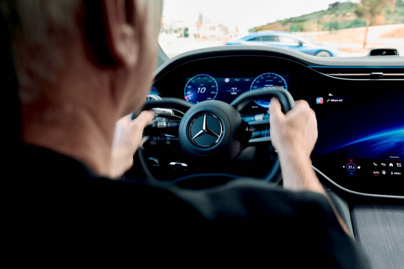 Ανανεωμένη Mercedes EQS: Με τιμόνι yoke και τεχνολογία steer-by-wire